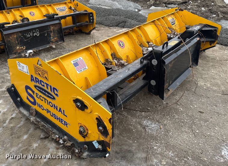 image for item EA2156 Arctic 10.5 LD skid steer snow pusher