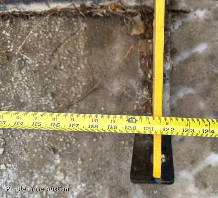 image for item EA2156 Arctic 10.5 LD skid steer snow pusher