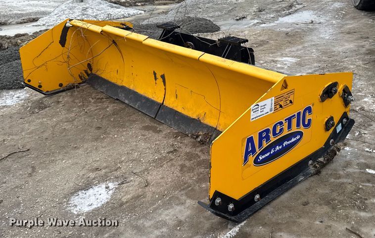 image for item EA2157 Arctic 10.5 LD skid steer snow pusher