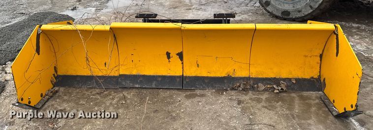 image for item EA2157 Arctic 10.5 LD skid steer snow pusher