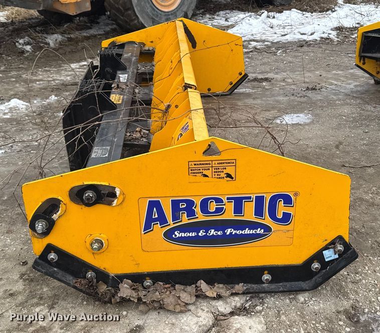 image for item EA2157 Arctic 10.5 LD skid steer snow pusher