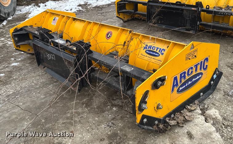 image for item EA2157 Arctic 10.5 LD skid steer snow pusher