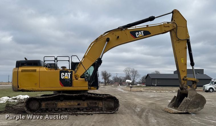 image for item EA2159 2015 Caterpillar 349FL excavator