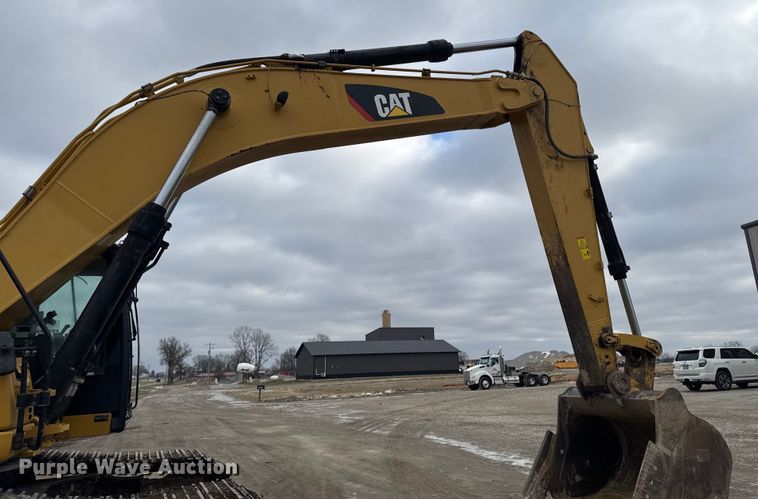 image for item EA2159 2015 Caterpillar 349FL excavator