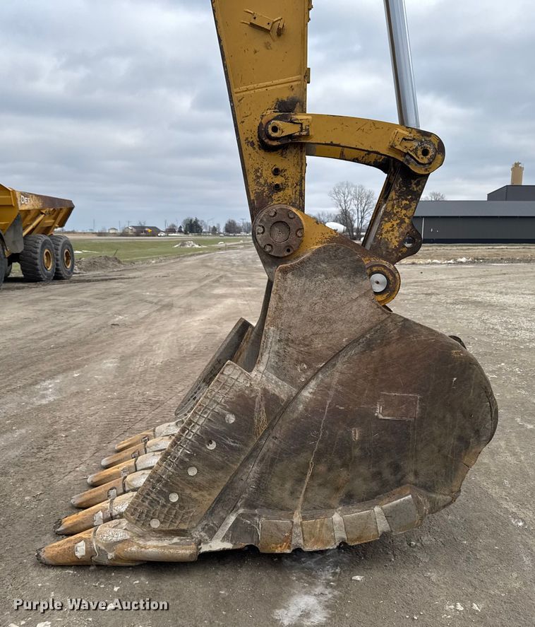 image for item EA2159 2015 Caterpillar 349FL excavator