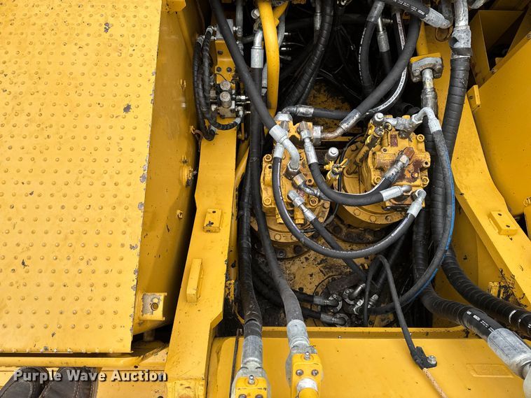 image for item EA2159 2015 Caterpillar 349FL excavator