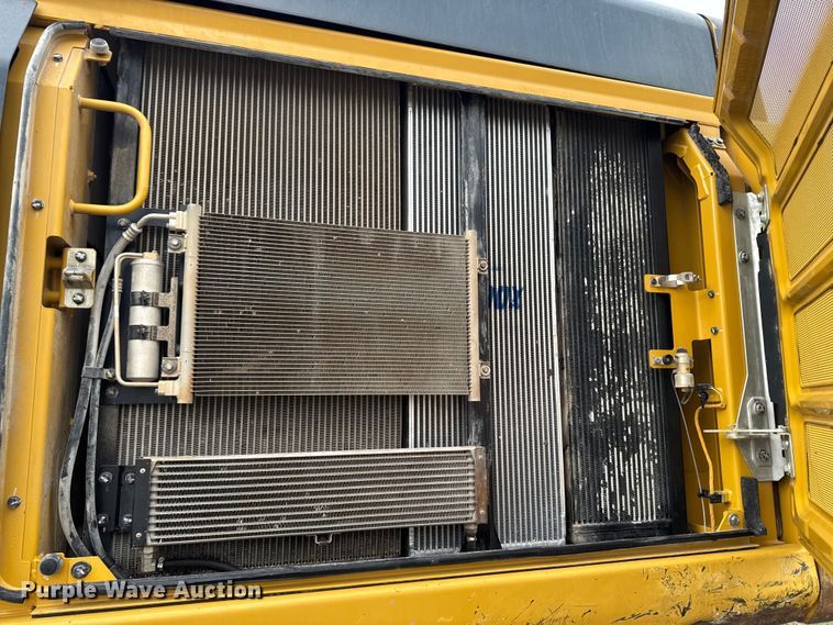 image for item EA2159 2015 Caterpillar 349FL excavator