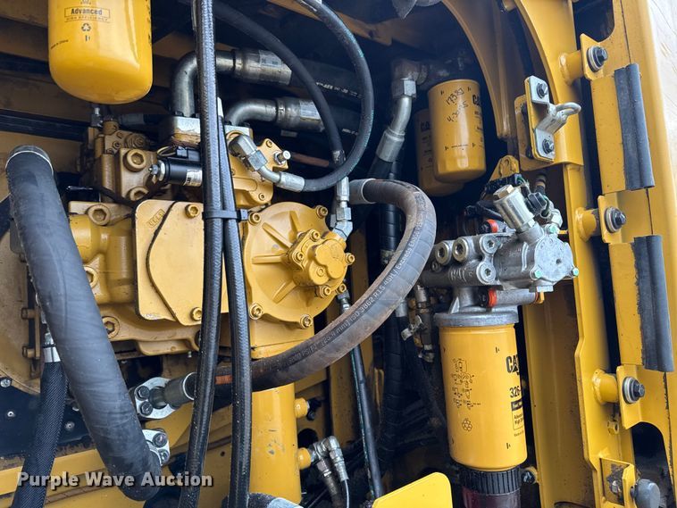 image for item EA2159 2015 Caterpillar 349FL excavator