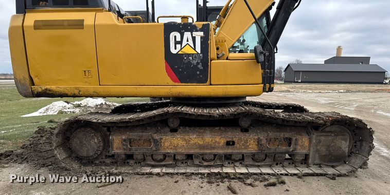 image for item EA2159 2015 Caterpillar 349FL excavator