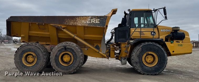 image for item EA2160 2011 John Deere 400D Series II articulated haul truck
