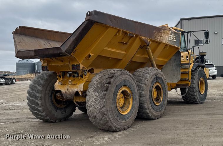 image for item EA2160 2011 John Deere 400D Series II articulated haul truck