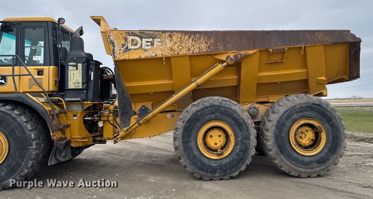 image for item EA2160 2011 John Deere 400D Series II articulated haul truck