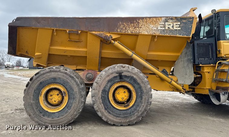 image for item EA2160 2011 John Deere 400D Series II articulated haul truck