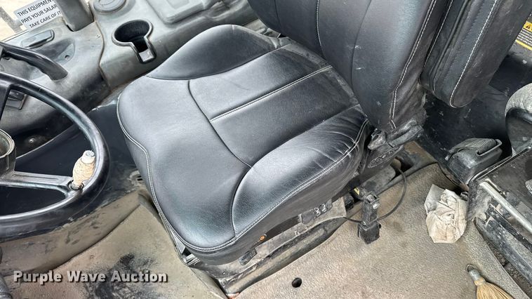 image for item EA2160 2011 John Deere 400D Series II articulated haul truck