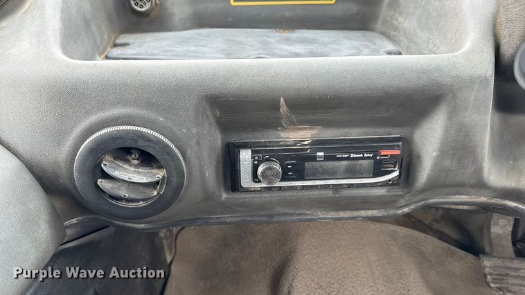 image for item EA2160 2011 John Deere 400D Series II articulated haul truck