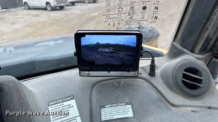 image for item EA2160 2011 John Deere 400D Series II articulated haul truck