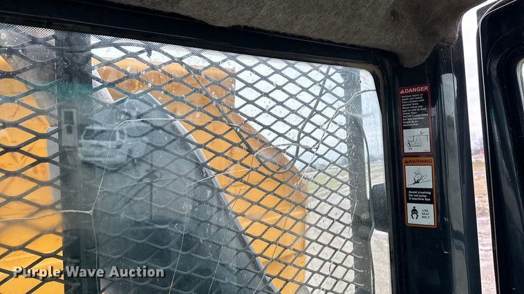 image for item EA2160 2011 John Deere 400D Series II articulated haul truck