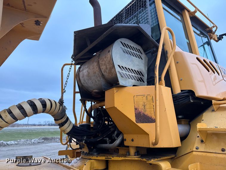 image for item EA2161 2007 Volvo A40D articulated haul truck