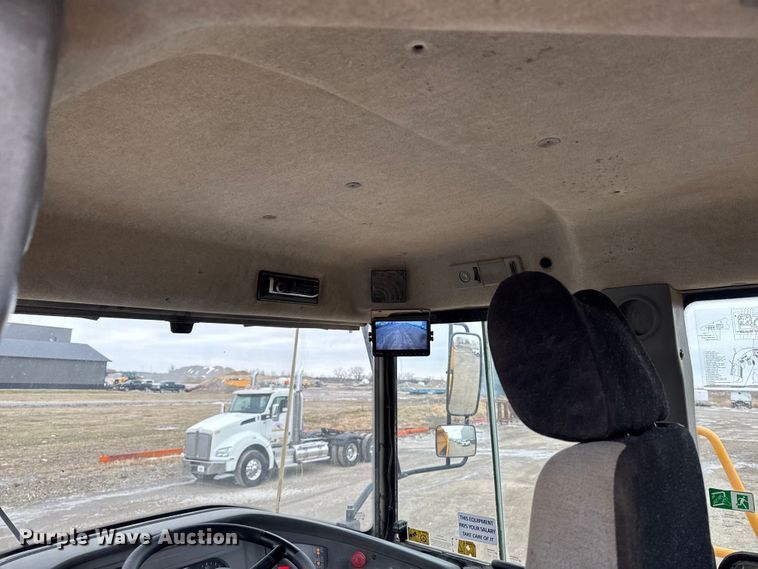 image for item EA2161 2007 Volvo A40D articulated haul truck