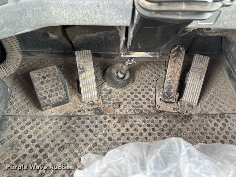 image for item EA2161 2007 Volvo A40D articulated haul truck