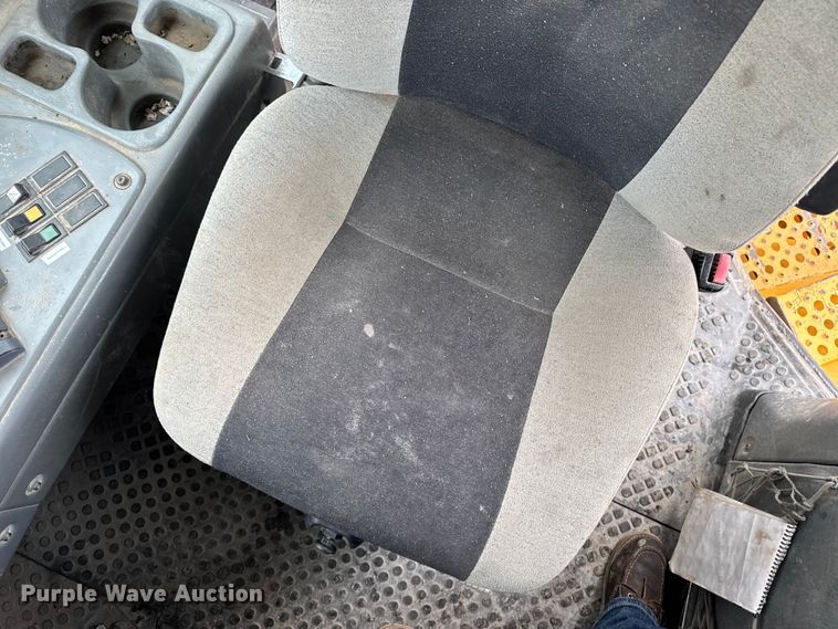 image for item EA2161 2007 Volvo A40D articulated haul truck