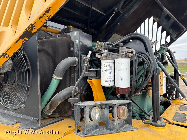 image for item EA2161 2007 Volvo A40D articulated haul truck