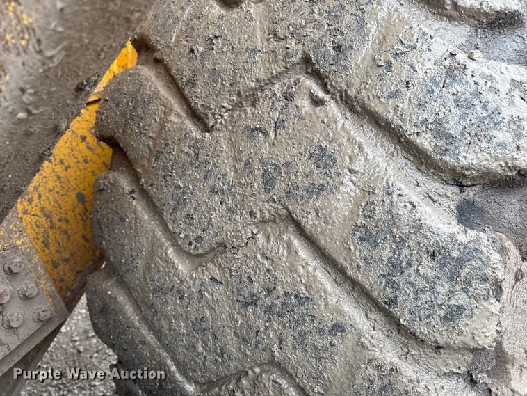 image for item EA2161 2007 Volvo A40D articulated haul truck