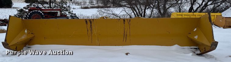 image for item EA2173 Pro Tech SP20L snow pusher