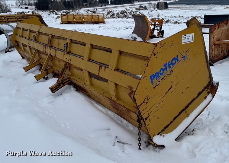 image for item EA2173 Pro Tech SP20L snow pusher