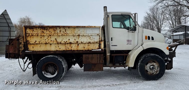 image for item EA2181 2000 Sterling Truck L7500 Series dump truck