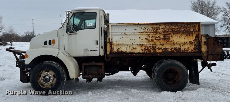 image for item EA2181 2000 Sterling Truck L7500 Series dump truck