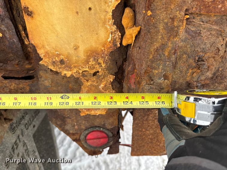 image for item EA2181 2000 Sterling Truck L7500 Series dump truck