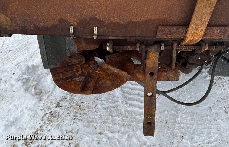 image for item EA2181 2000 Sterling Truck L7500 Series dump truck