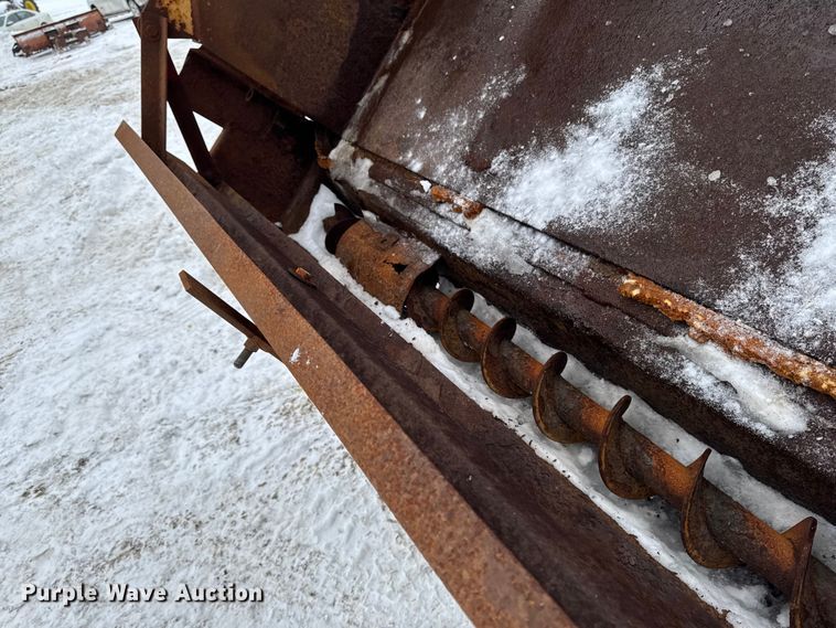 image for item EA2181 2000 Sterling Truck L7500 Series dump truck