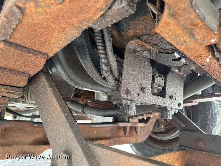 image for item EA2181 2000 Sterling Truck L7500 Series dump truck