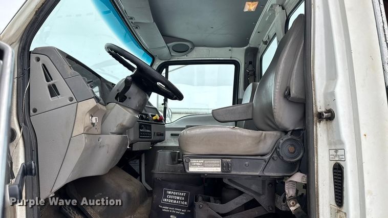 image for item EA2181 2000 Sterling Truck L7500 Series dump truck