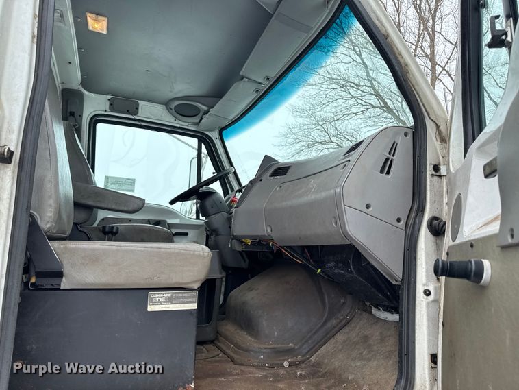 image for item EA2181 2000 Sterling Truck L7500 Series dump truck