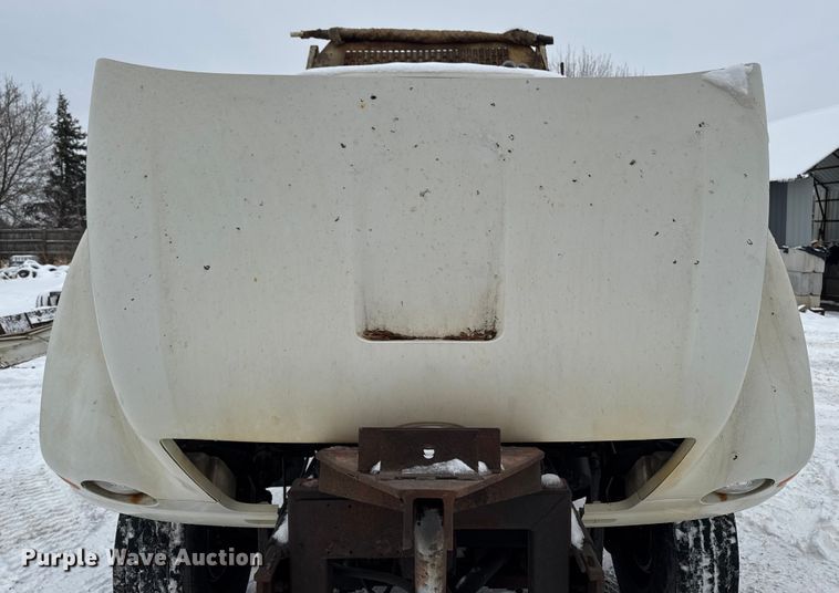 image for item EA2181 2000 Sterling Truck L7500 Series dump truck