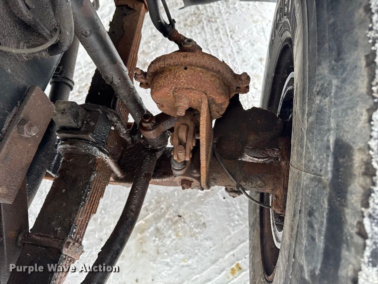 image for item EA2181 2000 Sterling Truck L7500 Series dump truck