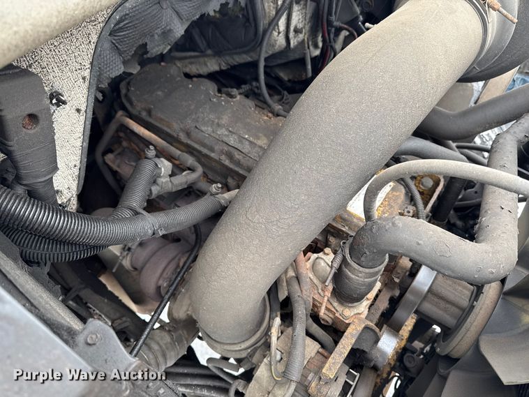 image for item EA2181 2000 Sterling Truck L7500 Series dump truck