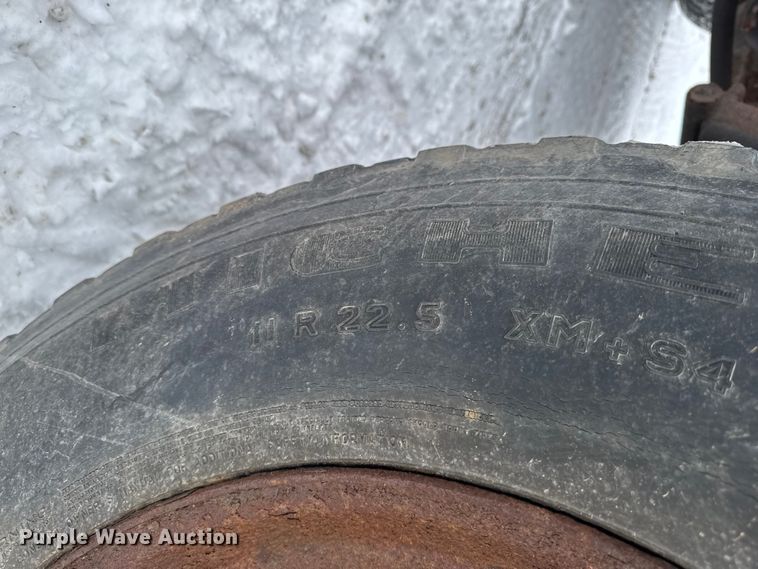 image for item EA2181 2000 Sterling Truck L7500 Series dump truck