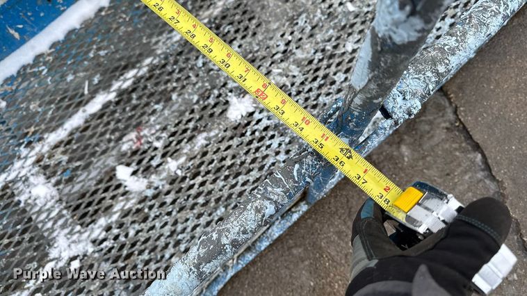 image for item EA2182 2012 Genie S-125 boom lift