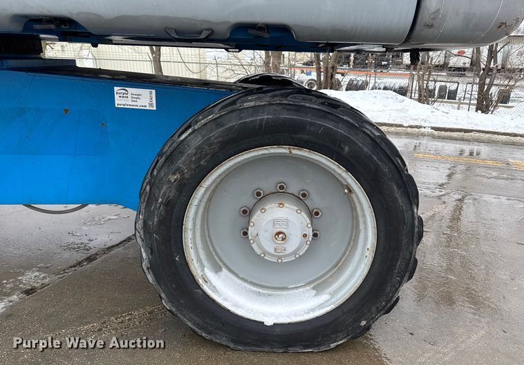 image for item EA2182 2012 Genie S-125 boom lift