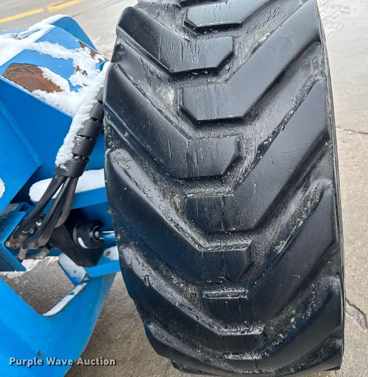 image for item EA2182 2012 Genie S-125 boom lift