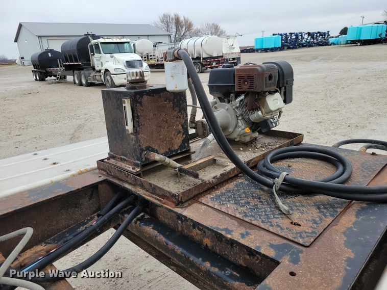 image for item EA2753 2007 Muv-All lowboy equipment trailer