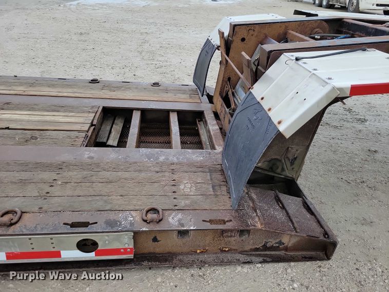 image for item EA2753 2007 Muv-All lowboy equipment trailer