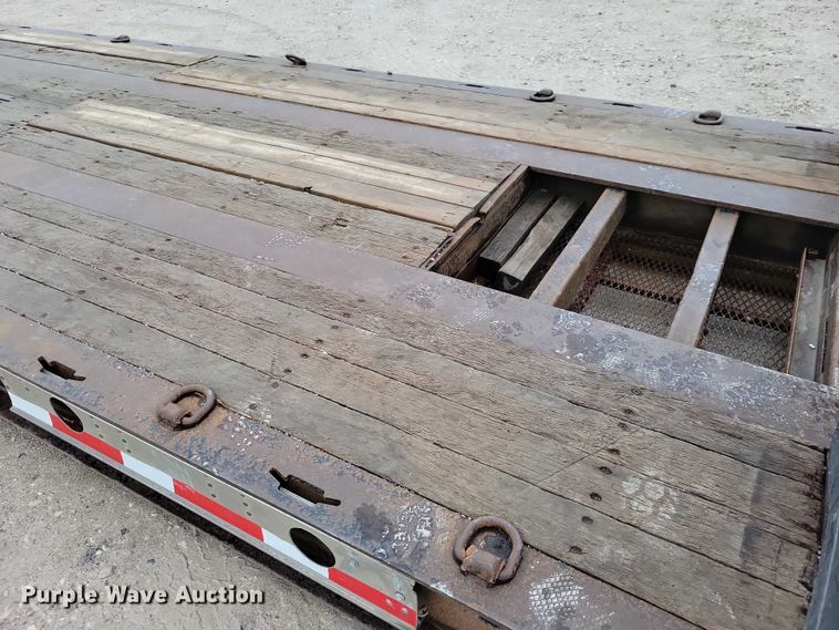 image for item EA2753 2007 Muv-All lowboy equipment trailer