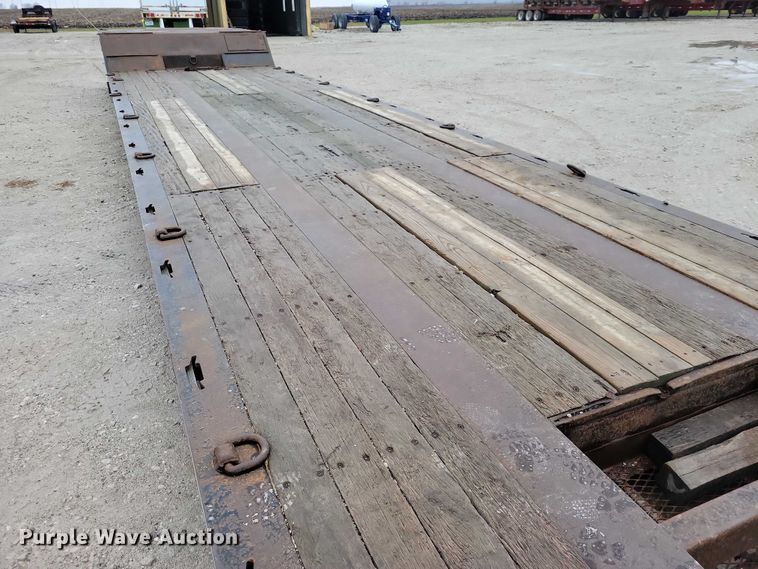 image for item EA2753 2007 Muv-All lowboy equipment trailer