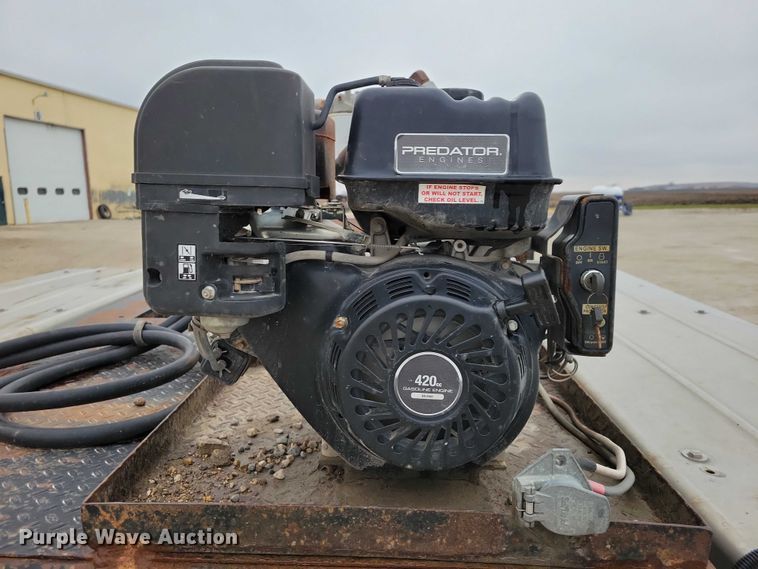 image for item EA2753 2007 Muv-All lowboy equipment trailer