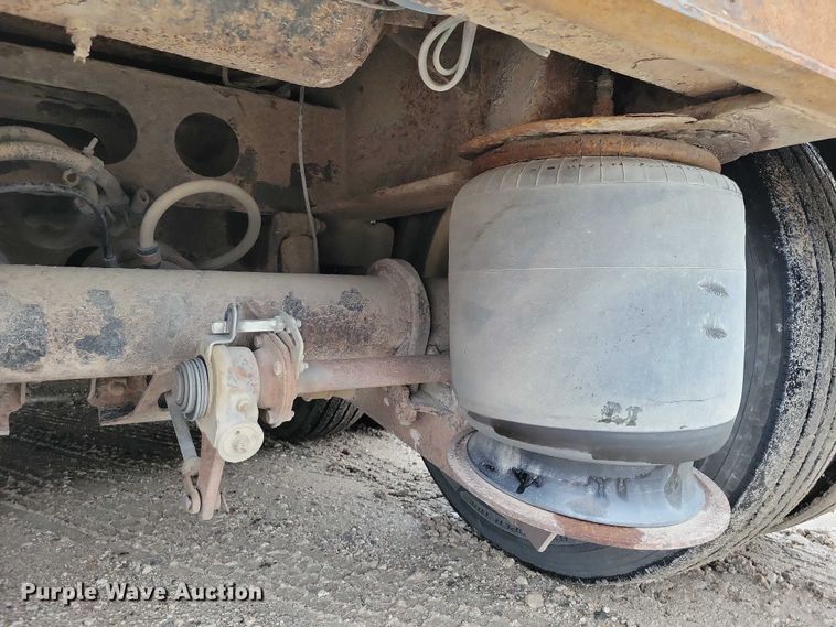 image for item EA2753 2007 Muv-All lowboy equipment trailer